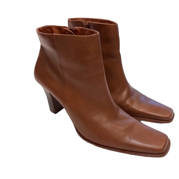 Bruno Valenti Square Toe Brown leather Ankle Boots Size 9 Made In Brazil - Picture 1 of 10